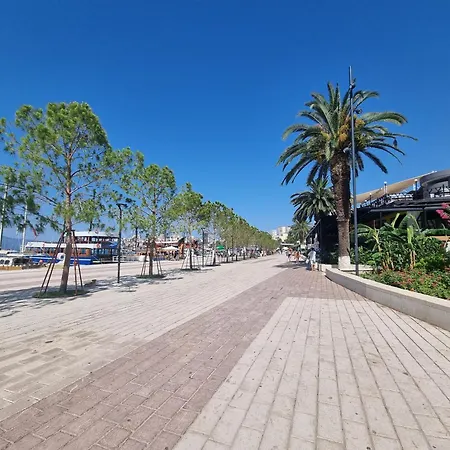Lejlighed Two Bedroom With Sea View 093 *
