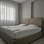 Two Bedroom With Sea View 093 *