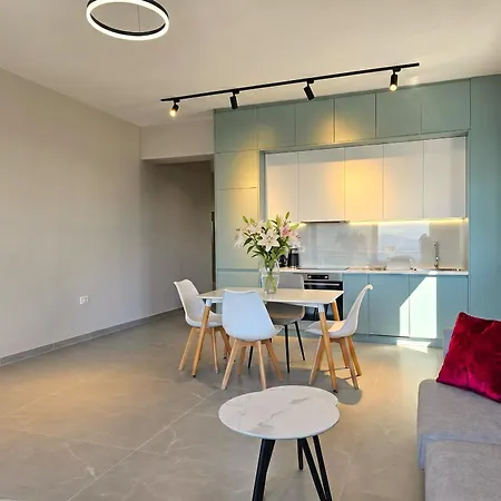 Appartamento Two Bedroom With Sea View 093 *