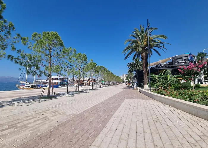 Appartement Two Bedroom With Sea View 093 *